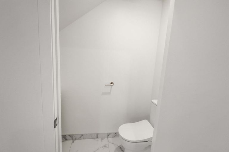 Photo of property in 1/4 Collingwood Street, The Wood, Nelson, 7010