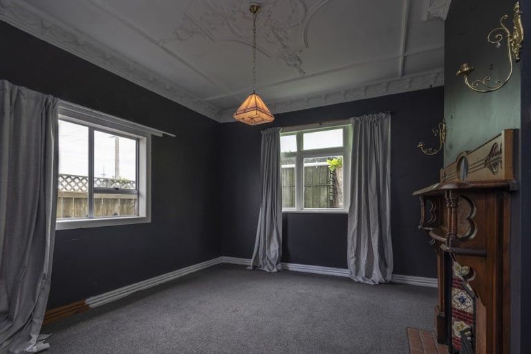 Photo of property in 21 East Avenue, Saint Kilda, Dunedin, 9012