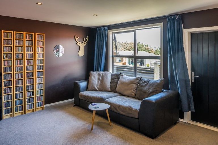 Photo of property in 14 Otonga Heights, Maungaraki, Lower Hutt, 5010