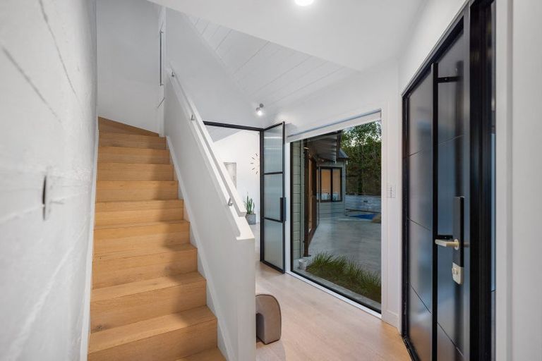 Photo of property in 9 Quebec Road, Milford, Auckland, 0620