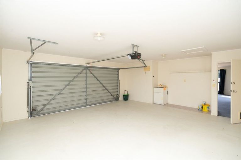 Photo of property in 26 Aldershot Place, Nawton, Hamilton, 3200