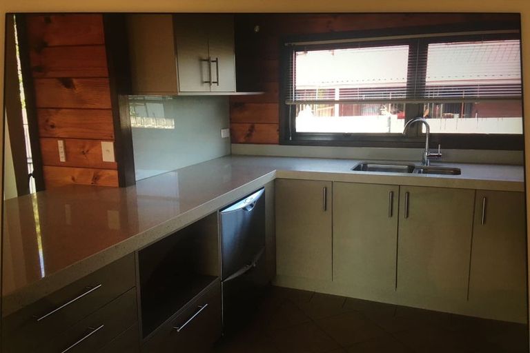 Photo of property in 6 Dana Place, Somerville, Auckland, 2014