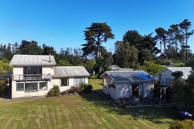 Photo of property in 48 Lighthouse Road, Cape Foulwind, Westport, 7892