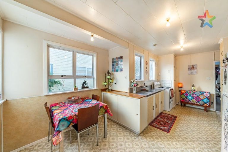 Photo of property in 47 Shearer Crescent, Naenae, Lower Hutt, 5011