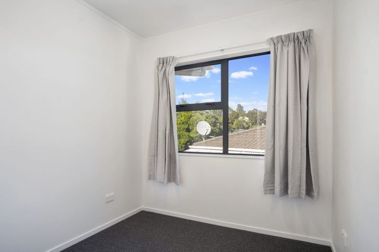 Photo of property in 9 Simon Ellice Drive, Bayview, Auckland, 0629
