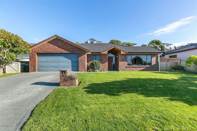 Photo of property in 16 Dusky Crescent, Aotea, Porirua, 5024