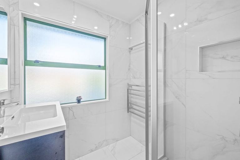 Photo of property in 468a Great South Road, Opaheke, Papakura, 2113