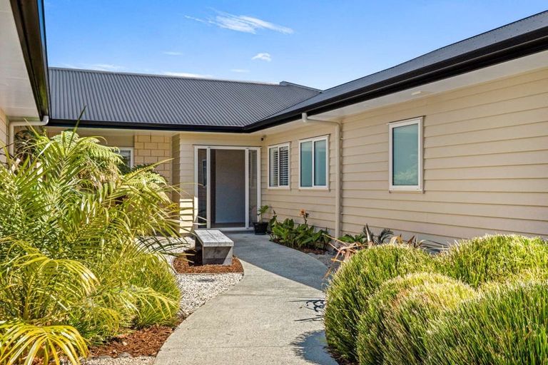 Photo of property in 30 Mahurangi East Road, Snells Beach, 0982