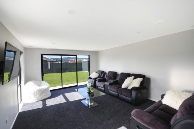Photo of property in 6 Anderton Crescent, Mosgiel, 9024
