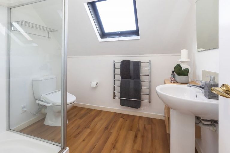 Photo of property in 1 Melissa Place, Burnside, Christchurch, 8042