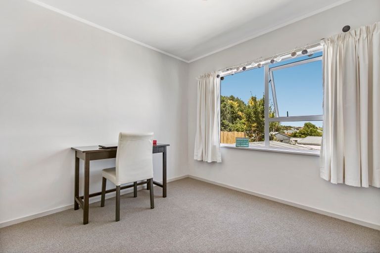 Photo of property in 10 Rako Place, Manurewa, Auckland, 2102