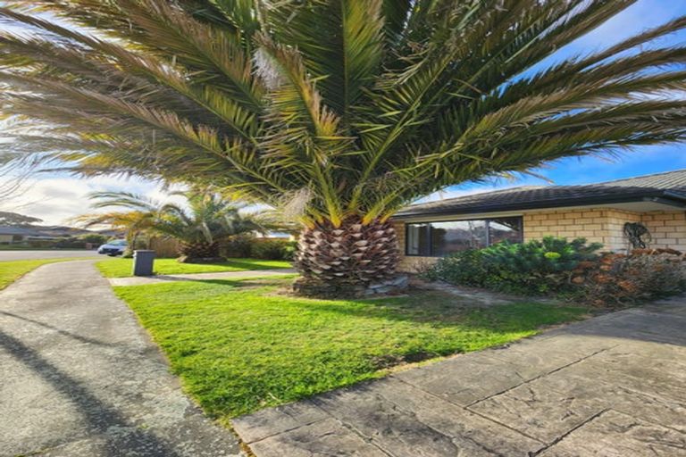 Photo of property in 2 Rawei Place, Harewood, Christchurch, 8051