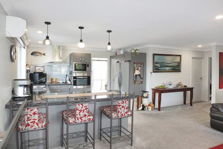 Photo of property in 28 Ladys Mile, Foxton, 4814