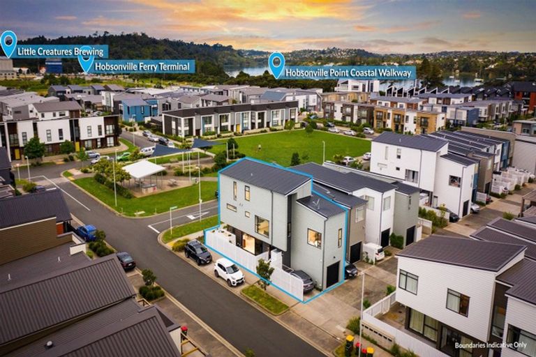 Photo of property in 27 Tuatua Road, Hobsonville, Auckland, 0616