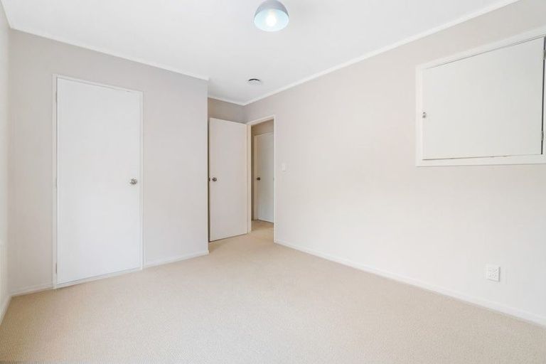 Photo of property in 2/30b Verbena Road, Birkdale, Auckland, 0626