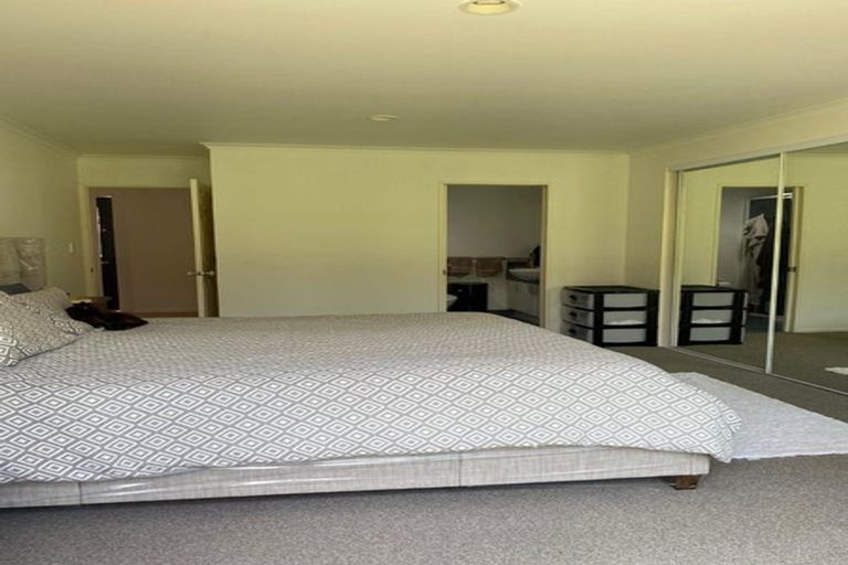 Photo of property in 6 Red Oak Place, Schnapper Rock, Auckland, 0632