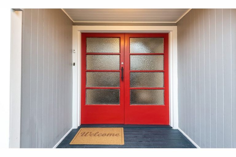 Photo of property in 128 Stapletons Road, Richmond, Christchurch, 8013