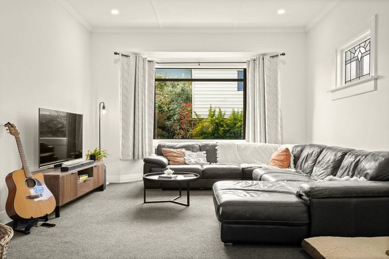 Photo of property in 23 Clyde Street, Kinmont Park, Mosgiel, 9024