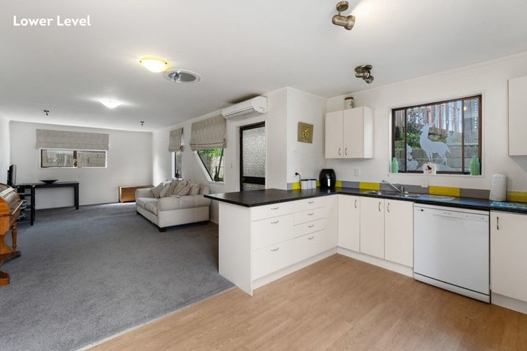 Photo of property in 30 Frimley Terrace, Waikanae Beach, Waikanae, 5036