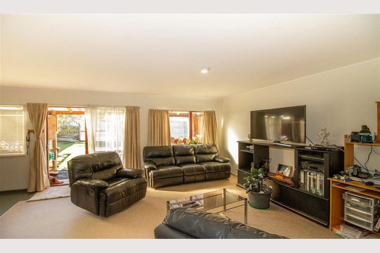 Photo of property in 5 Martin Place, Ohakune, 4625