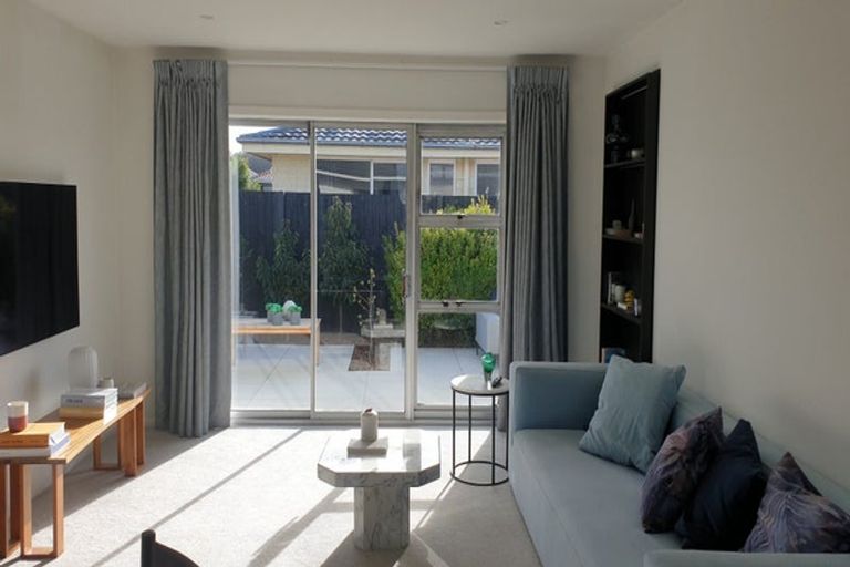 Photo of property in 1/15 Edgeware Road, St Albans, Christchurch, 8014