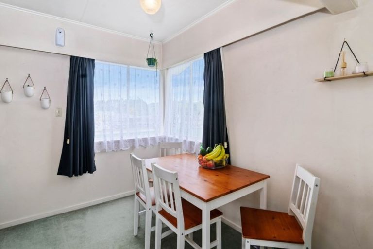 Photo of property in 14 Bay Grove, Pukehangi, Rotorua, 3015