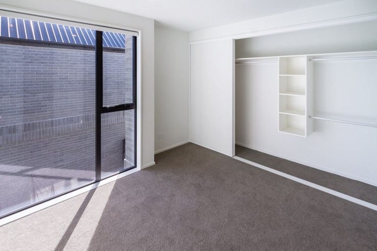 Photo of property in 2/335 Gloucester Street, Christchurch Central, Christchurch, 8011