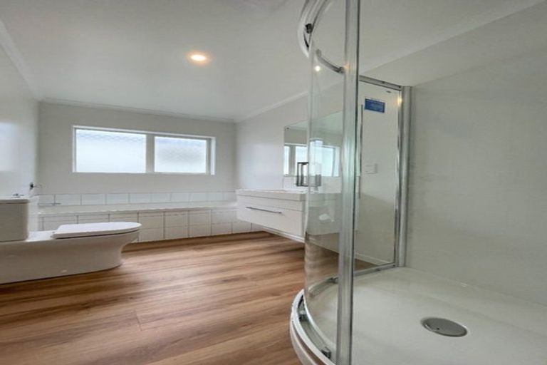 Photo of property in 27 Stockport Grove, Churton Park, Wellington, 6037