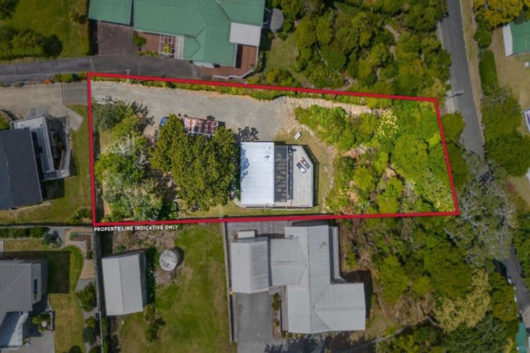 Photo of property in 24b Tindalls Bay Road, Manly, Whangaparaoa, 0930