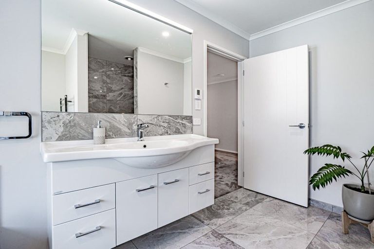 Photo of property in 7 Pike Place, Ferndale, New Plymouth, 4310