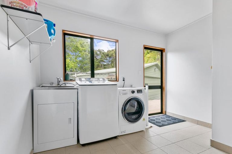 Photo of property in 2a Parklands Avenue, Swanson, Auckland, 0612