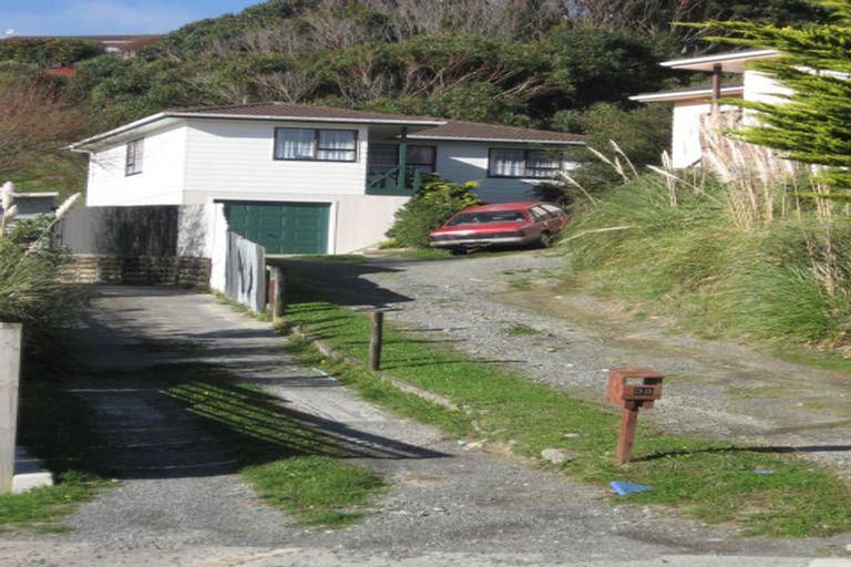 Photo of property in 30b Downes Street, Titahi Bay, Porirua, 5022