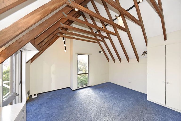 Photo of property in 265 Avonhead Road, Avonhead, Christchurch, 8042