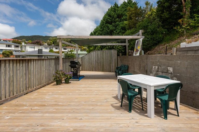 Photo of property in 12 Pembroke Street, Tawa, Wellington, 5028