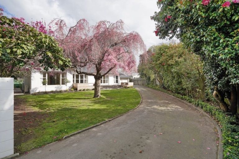 Photo of property in 3 Idris Road, Fendalton, Christchurch, 8052