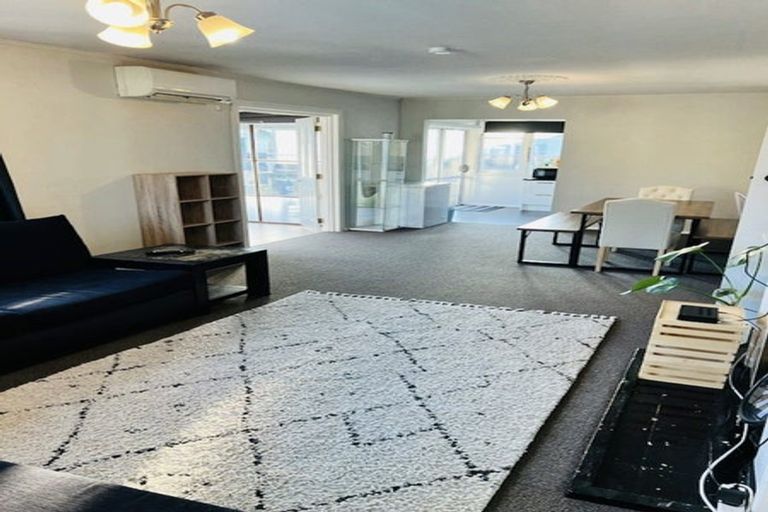 Photo of property in 30 Ealing Street, Redwood, Christchurch, 8051