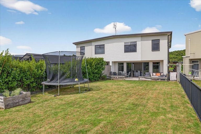 Photo of property in 103 Awataha Crescent, Pyes Pa, Tauranga, 3110