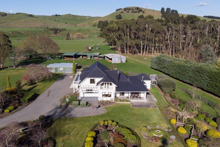 Photo of property in 66 Hamilton Road, Dannevirke, 4976