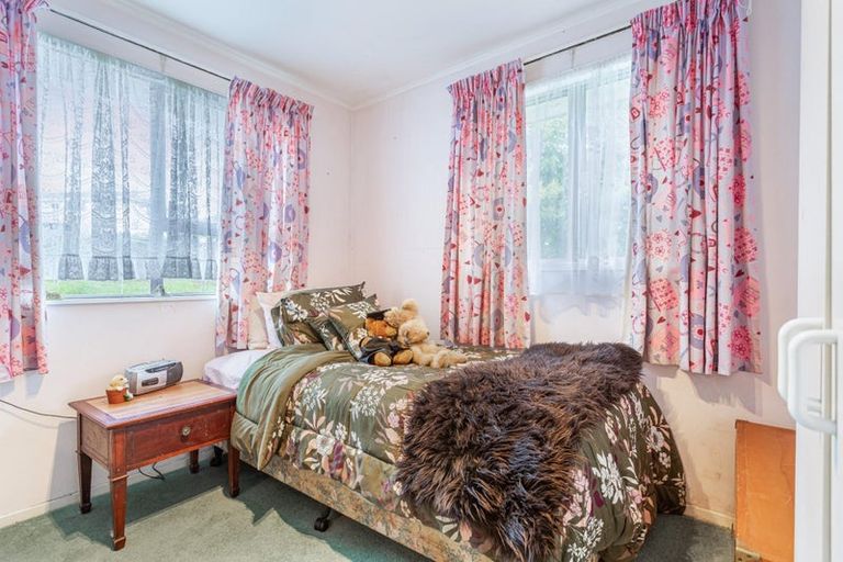 Photo of property in 138 Waimumu Road, Massey, Auckland, 0614