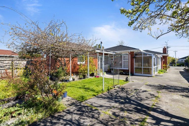 Photo of property in 602 Barbadoes Street, Edgeware, Christchurch, 8013