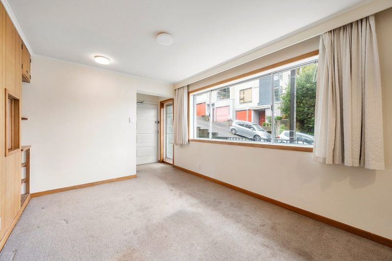 Photo of property in Windsor Court, 6/340 Tinakori Road, Thorndon, Wellington, 6011