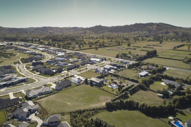 Photo of property in 65 Saint Kilda Road, Cambridge, 3434