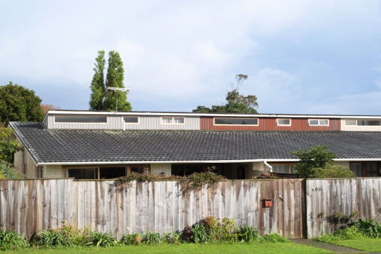 Photo of property in 3/111 Cook Street, Cockle Bay, Auckland, 2014