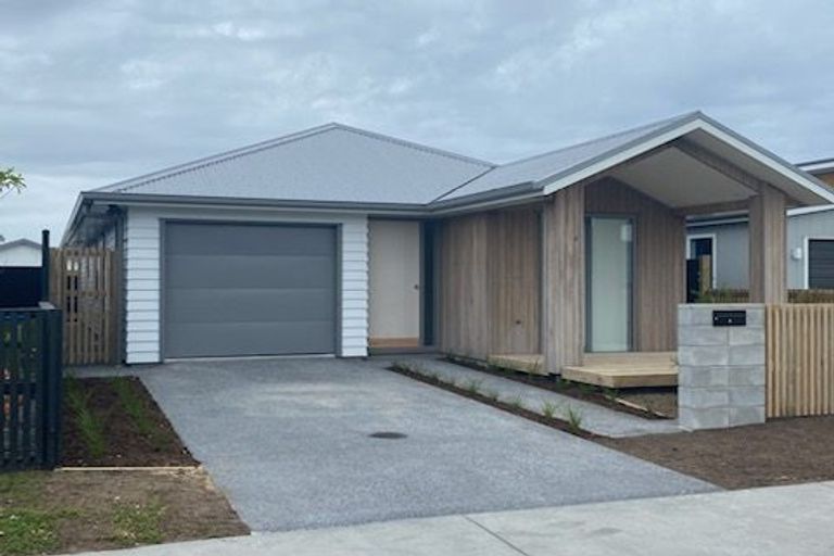 Photo of property in 4 Chrysler Street, Papamoa, 3118