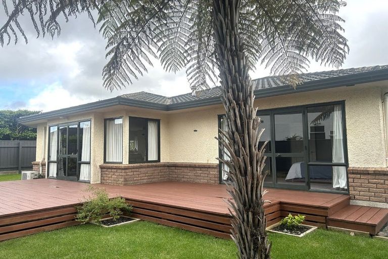 Photo of property in 6 Franklin Avenue, Hokowhitu, Palmerston North, 4410