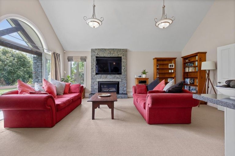 Photo of property in 2/1314 West Coast Road, West Melton, Christchurch, 7671
