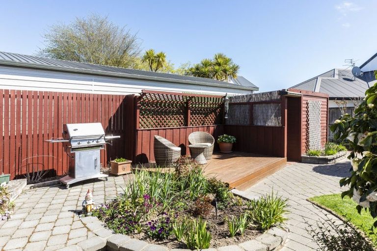 Photo of property in 53 Waitikiri Drive, Parklands, Christchurch, 8083