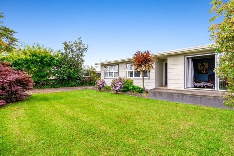 Photo of property in 22 Kowhai Avenue, Edgecumbe, 3120
