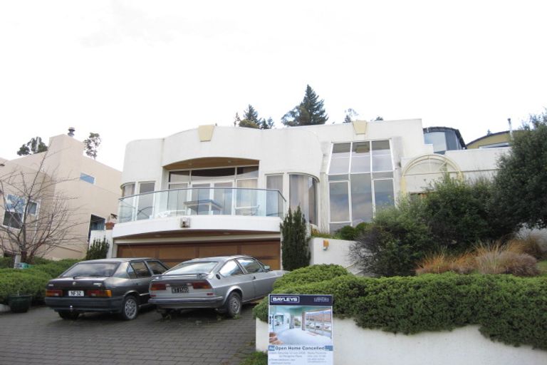 Photo of property in 11 Peregrine Place, Queenstown, 9300