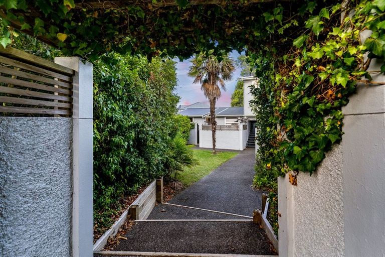 Photo of property in 1/13-15a Campbell Road, Takapuna, Auckland, 0622